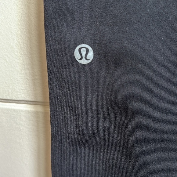 Lululemon Foldable waist band leggings - Picture 5 of 7